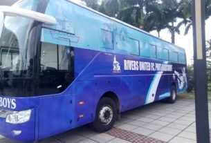 Wike Donates Buses to Rivers United and Rivers Angels
