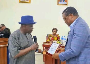 ARIOLU BAGS AWARD OF LEADERSHIP AT THE UNIVERSITY OF PORT HARCOURT, RIVERS STATE