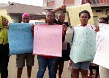 Port Harcourt: Women Stage Protest Over Epileptic Power Supply in Diobu