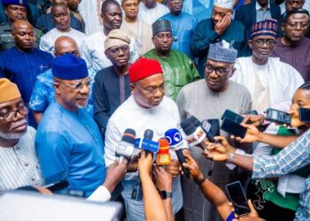 AFCON: APC Governors Redeem N200M Pledge to Super Eagles