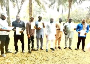 Rivers Senator Gifts Loyalists Cars, Cash Prizes
