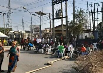 Increased Tariff: Ogbum-Nu-Abali Residents Picket PHED Office in Port Harcourt