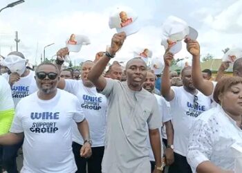 Okirika Council Chairman Leads Solidarity Walk in Support of Wike