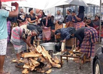 Women Protest in Front of Hypercity, Accuse Wike of Forcefully Taking Their Land