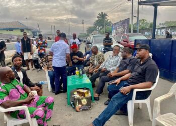 Residents of Mgbuoshimini Community Picket Agip Company in Port Harcourt