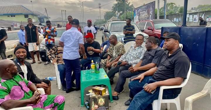 Residents of Mgbuoshimini Community Picket Agip Company in Port Harcourt