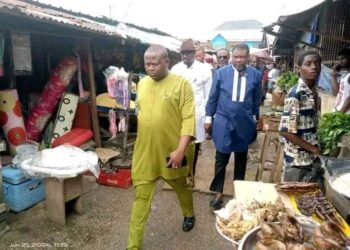 CTC CHAIRMAN OF OBIO AKPOR LGA, AMBASSADOR CHIJIOKE IHUNWO SLASHES TAX FOR TRADERS