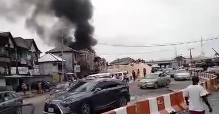 Rivers: Fire Guts LG Showroom in Obio/Akpor