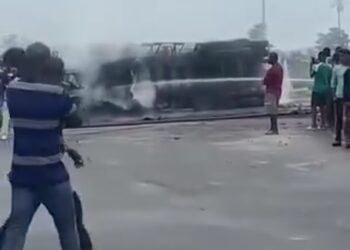 Scavenger Trying to Steal From Burning Tanker Arrested