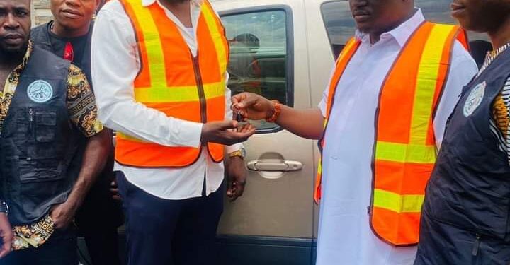 Omuma CTC Chairman Donates Operational Vehicle to Taskforce Committee on illegal Bunkering