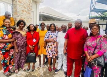 Ihunwo Donates Bus To Nigeria Union of Teachers
