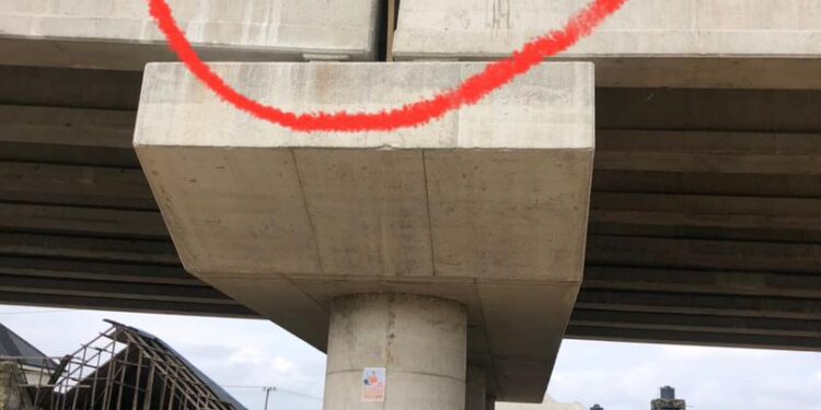 Rumuosi Residents Raise Alarm Over Structural Defect of Rumuosi Flyover