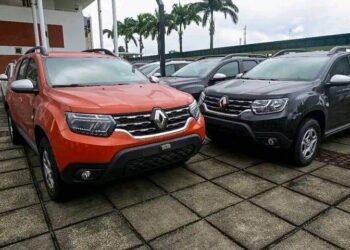 Fubara Presents Cars To Newly Sworn-in Permanent Secretaries