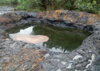 Navy Discovers, Deactivates illegal Refining Sites With Cooking Pots in Rivers Community