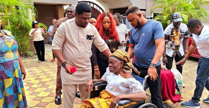ASALGA CTC Chairman Presents Wheelchairs To Disabled Persons