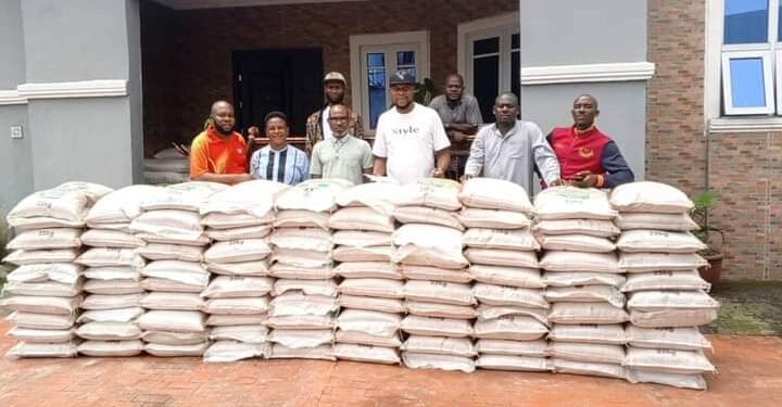 PHALGA CTC Distributes Foodstuff To Wards