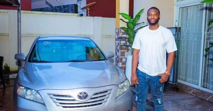 Factional Rivers Speaker Presents Car to Aide