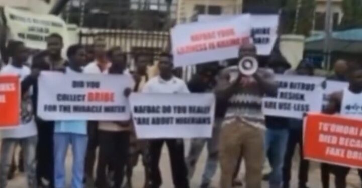 Jeremiah:VeryDarkMan Leads Protest to NAFDAC Office