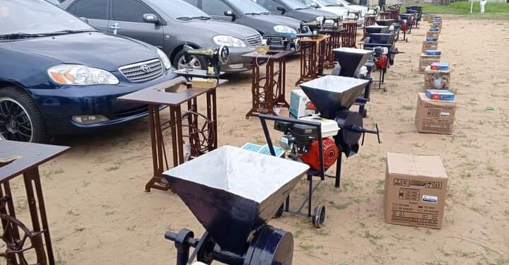 Andoni CTC Chairman Presents, Cash, Cars, Foodstuff to Andoni People