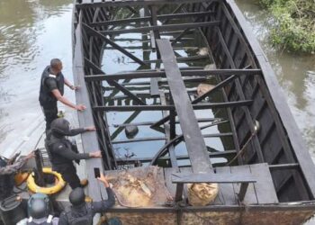 Again, Navy Discovers, Deactivates illegal Oil Site in Rivers Community