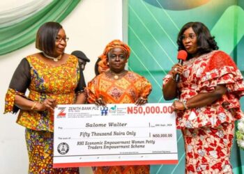 Sen. Tinubu Empowers 1,000 Rivers Women With N50M Grant