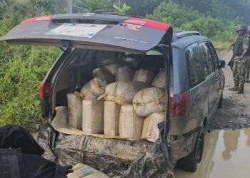 Navy Intercepts Vehicle Carrying illegally Refined Crude in Rivers Community