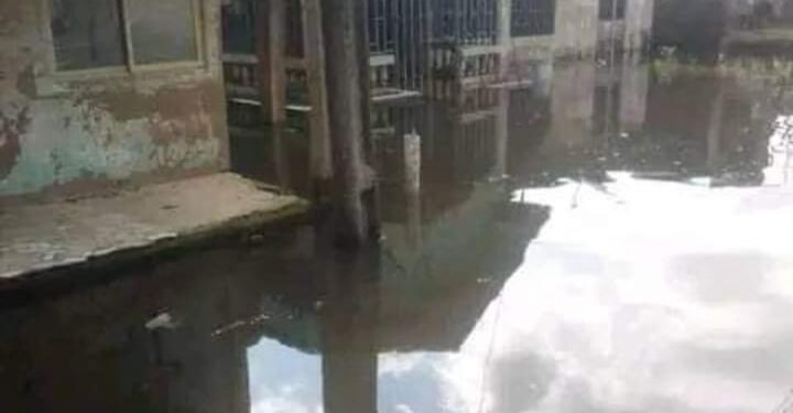 Flood Sacks Communities in Rivers