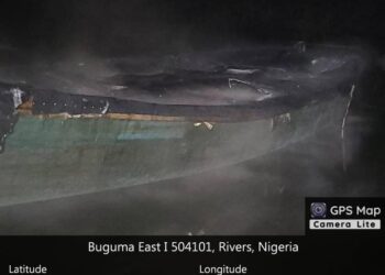 Navy Impounds Wooden Boats With illegally Refined AGO in Rivers Communities