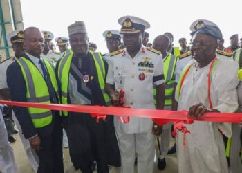 Ministry of Defence Presents Three Helicopters To Navy