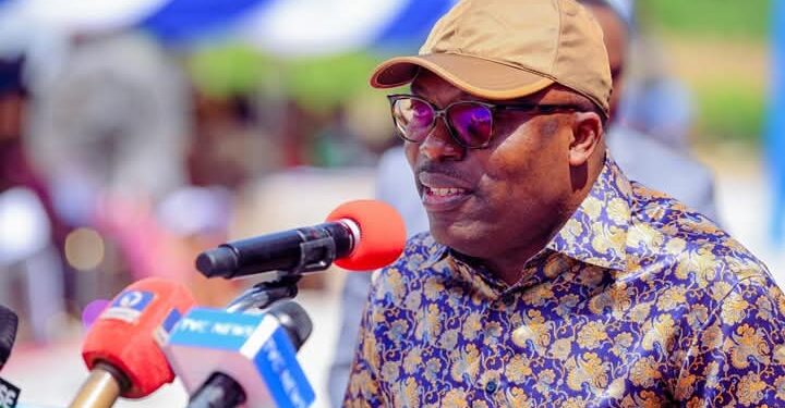 GOV FUBARA DELIVERS RESIDENTIAL QUARTERS TO NAF