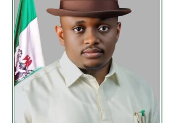 Omuma Council Chairman Declares Free Buses To Take People Back to PH