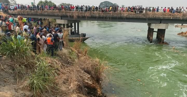 Breaking: Vehicle Carrying Expatriate Plunges Into Eleme River