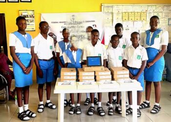 Rivers Lawmaker Donates Laptops to Rivers State University Secondary School