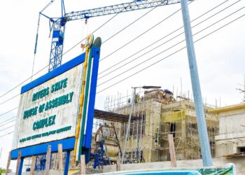 Ibas Orders Urgent Action on Assembly Complex, Decries Slow Pace of Work