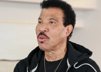 Lionel Richie Hospitalised After St Louis Concert