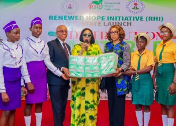 RHI, NDDC Distribute iPads, Cash, Sanitary Pads to Rivers Students