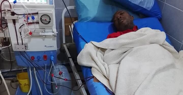 Kalabari Entertainers Forum Donates ₦200,000 to Ailing MC Douglas